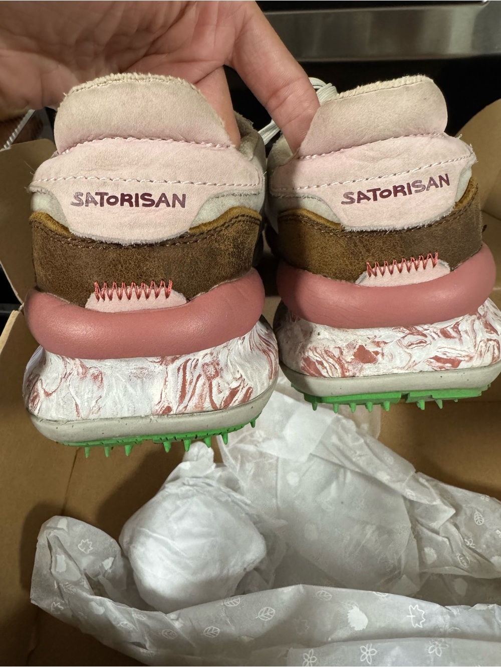 Satorisan Sneakers - Picture 2 of 6